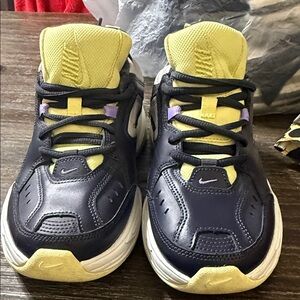 Nike Womens Black and Yellow Sneakers